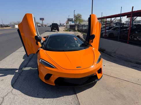 Used 2020 McLaren GT RWD image 2