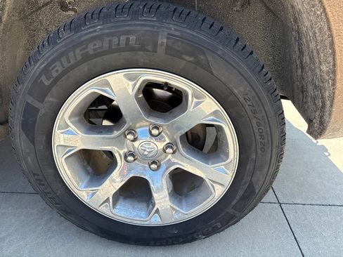 Used 2017 RAM 1500 Laramie w/ Convenience Group AWD/4WD image 41