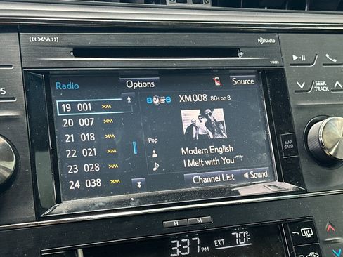 Used 2015 Toyota Avalon XLE Touring FWD image 16