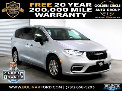Used 2024 Chrysler Pacifica Touring-L