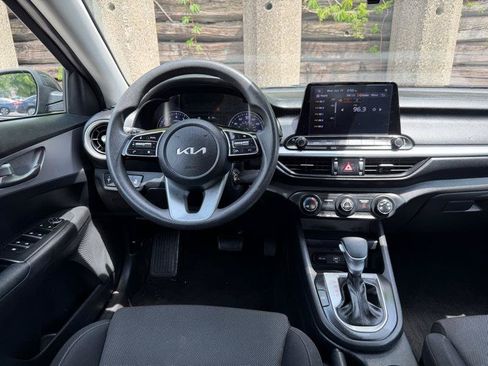 Used 2022 Kia Forte Sedan FWD image 11