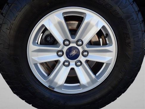 Used 2016 Ford F150 XLT AWD/4WD image 7