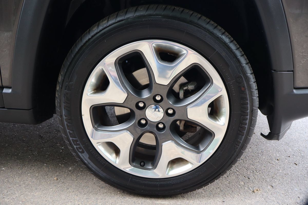 Used 2019 Jeep Compass Limited AWD/4WD image 45