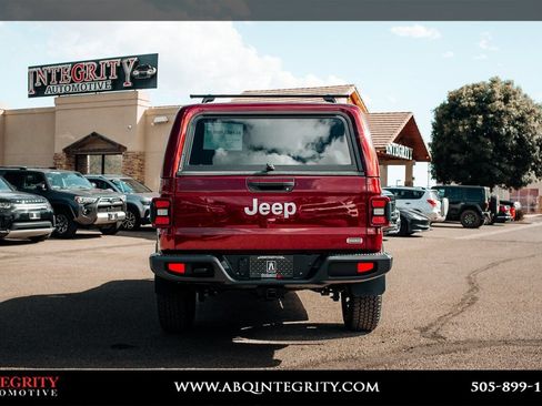 Used 2021 Jeep Gladiator Overland w/ Popular Equipment Package AWD/4WD image 6