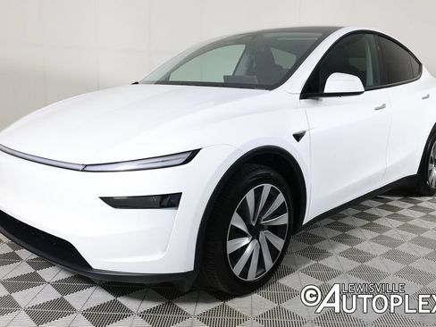 Used 2026 Tesla Model Y Long Range AWD/4WD image 9