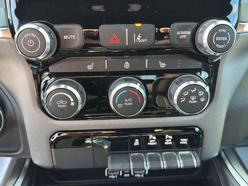 Used 2025 RAM 1500 Big Horn image 17