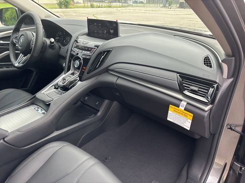 Used 2024 Acura RDX SH-AWD image 26