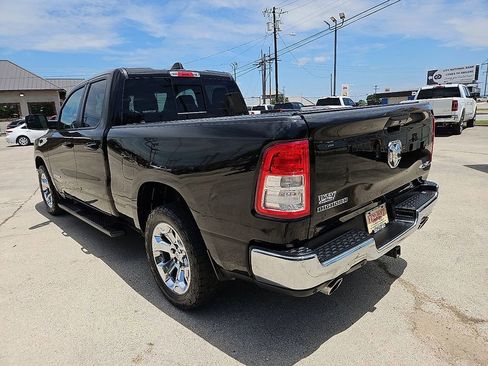 Used 2022 RAM 1500 Big Horn AWD/4WD image 4