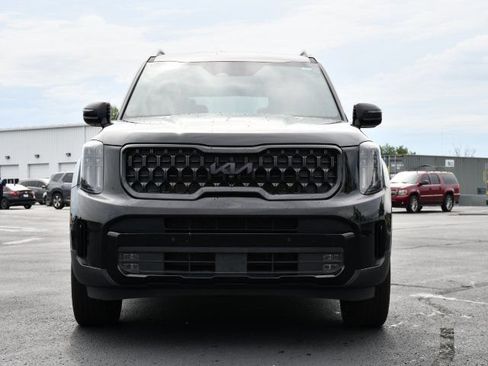 Used 2025 Kia Telluride SX X-Line AWD/4WD image 2