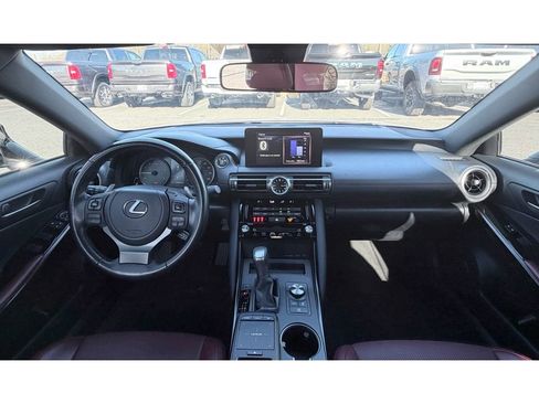 Used 2022 Lexus IS 300 image 19