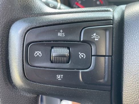 Used 2022 Chevrolet Silverado 1500 Custom image 16