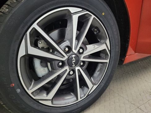 Used 2023 Kia Forte LXS w/ LXS Technology Package image 31