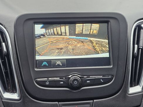 Used 2018 Chevrolet Malibu LT FWD image 22