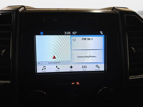 Used 2016 Ford F150 XLT w/ Equipment Group 302A Luxury AWD/4WD image 19