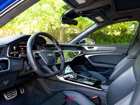 Used 2023 Audi RS 6 w/ Executive Package AWD/4WD image 29