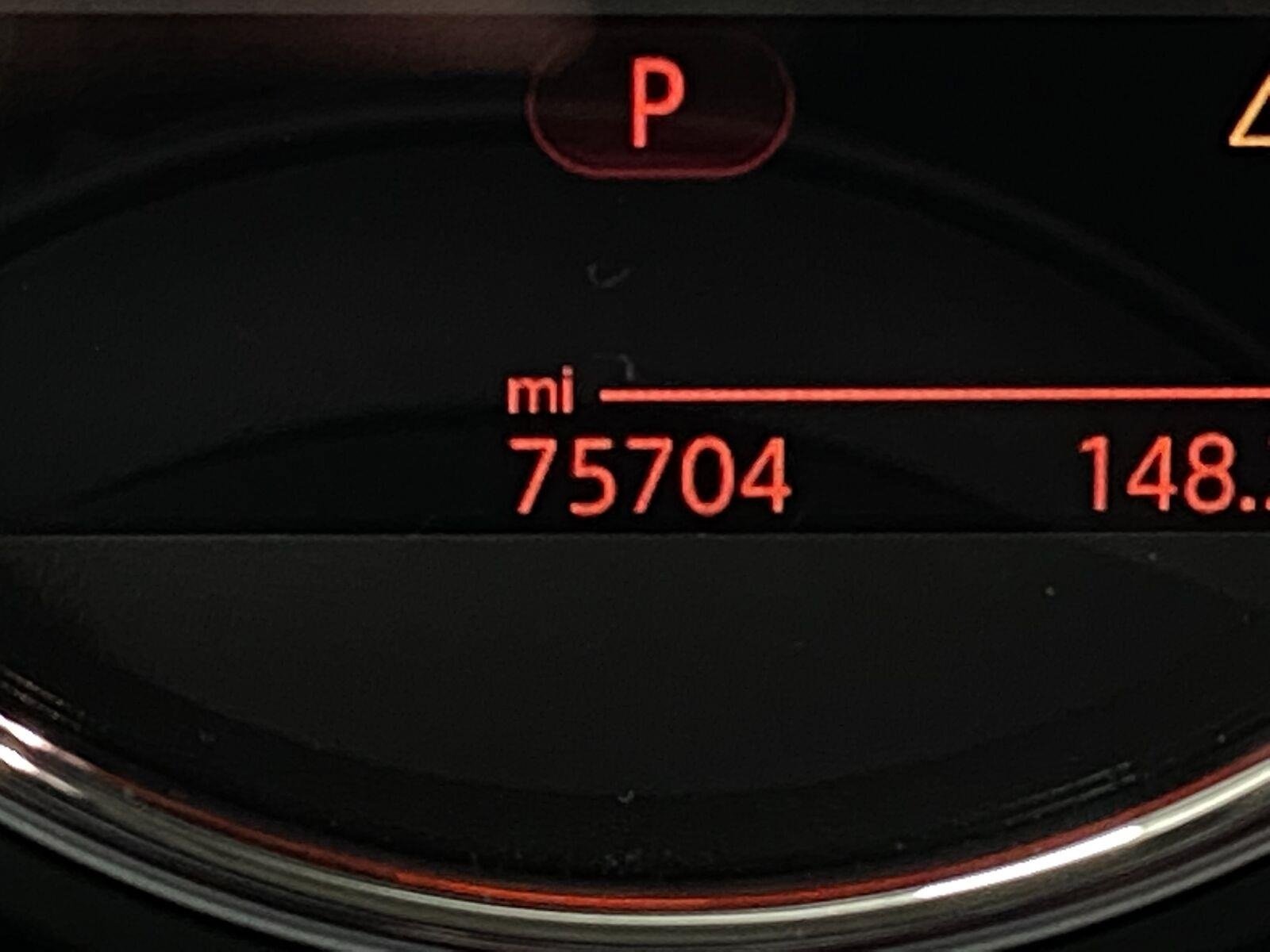 Used 2015 MINI Cooper 4-Door Hardtop FWD image 16