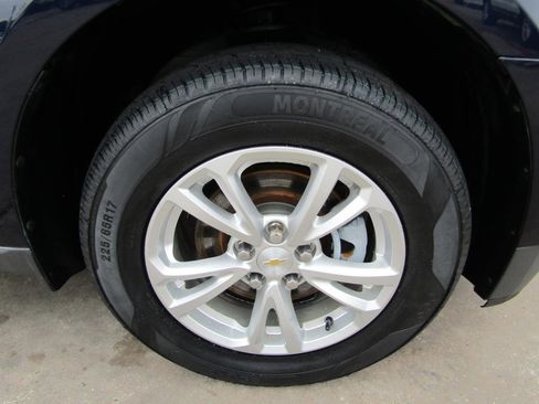 Used 2017 Chevrolet Equinox LT w/ Convenience Package image 7