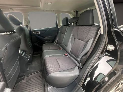 Used 2022 Subaru Forester Premium AWD/4WD image 24