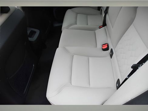 Certified 2026 Volvo XC60 B5 Plus w/ Protection Package Premier AWD/4WD image 13
