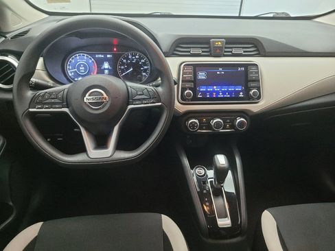 Used 2021 Nissan Versa SV FWD image 22