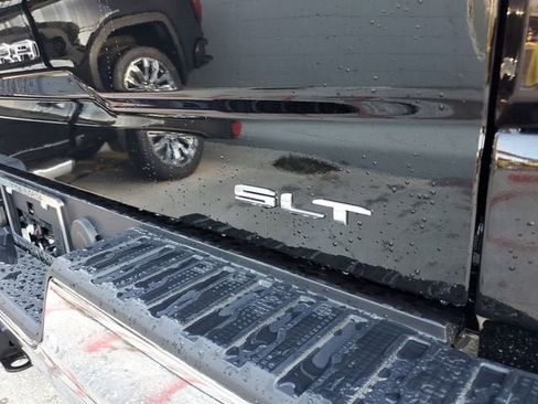 New 2026 GMC Sierra 1500 SLT w/ SLT Premium Plus Package image 9