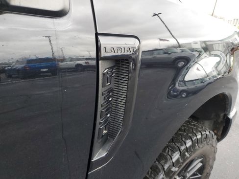 Used 2019 Ford F350 Lariat image 7