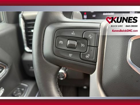 Used 2025 GMC Sierra 1500 Denali AWD/4WD image 17