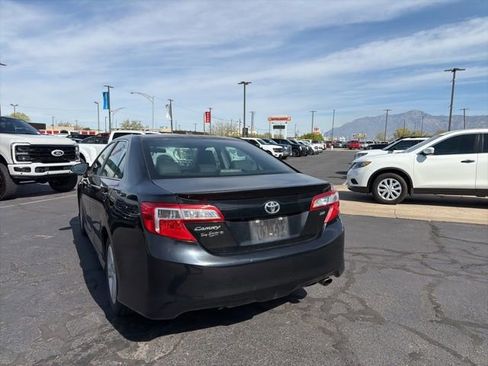 Used 2014 Toyota Camry SE FWD image 12