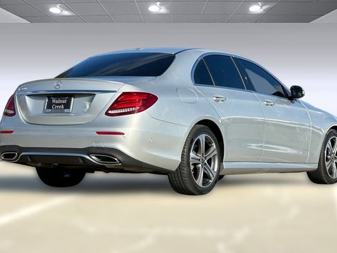 Used 2018 Mercedes-Benz E 300 E 300 image 9