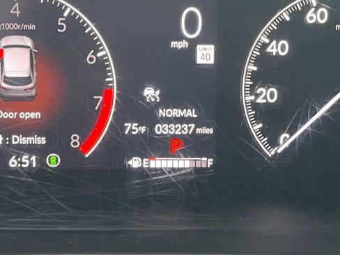 Used 2024 Honda HR-V LX image 3