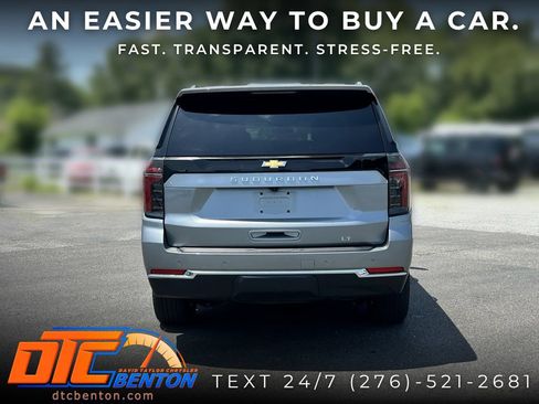 Used 2025 Chevrolet Suburban LT AWD/4WD image 6