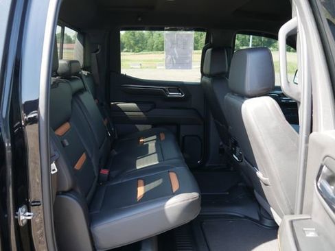 Used 2024 GMC Sierra 1500 AT4 w/ AT4 Premium Package AWD/4WD image 25
