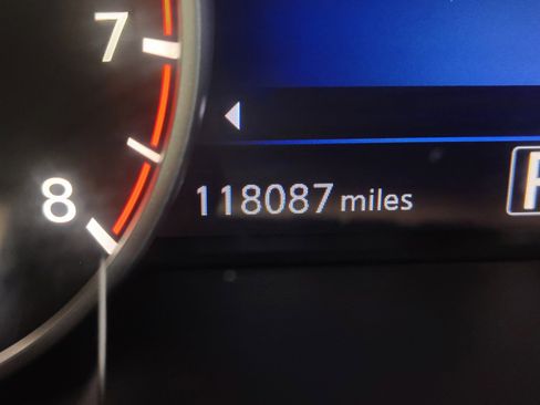 Used 2015 Nissan Murano SL FWD image 2