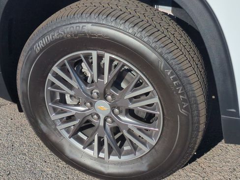 New 2026 Chevrolet Traverse LT w/ Driver Confidence Package image 32