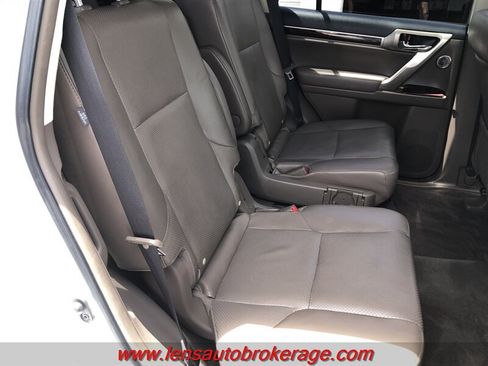 Used 2017 Lexus GX 460 Luxury w/ Preferred Accessory Package AWD/4WD image 23