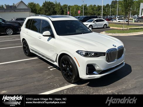 Used 2021 BMW X7 xDrive40i w/ Executive Package AWD/4WD image 1