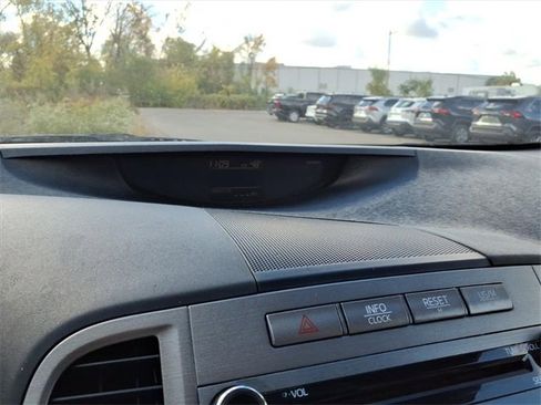 Used 2010 Toyota Venza image 18