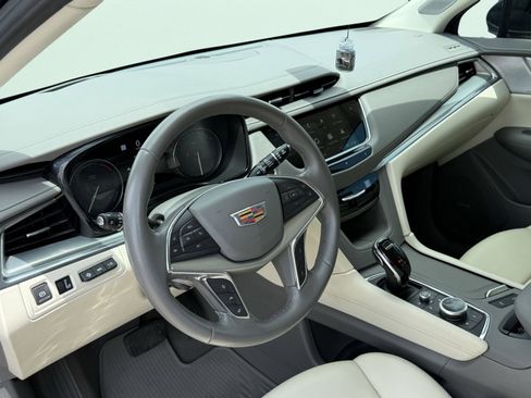 Used 2021 Cadillac XT5 Premium Luxury image 31