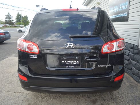Used 2011 Hyundai Santa Fe GLS image 4