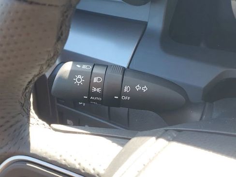 Used 2025 Toyota Tacoma TRD Off-Road image 17