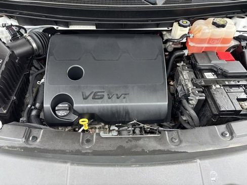 Used 2021 Chevrolet Traverse Premier w/ Redline Edition FWD image 37