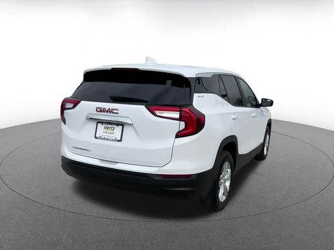 Used 2024 GMC Terrain SLE image 14