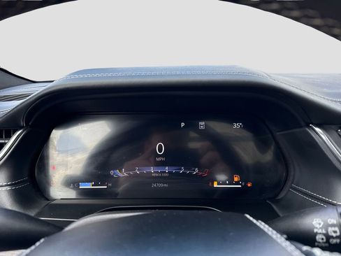 Used 2024 Jeep Grand Cherokee Overland w/ Trailer Tow Package image 21