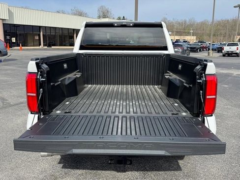 New 2026 Toyota Tacoma SR5 AWD/4WD image 15