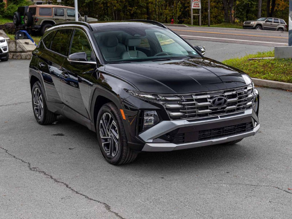 Used 2026 Hyundai Tucson Limited AWD/4WD image 3