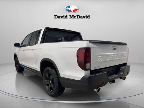 New 2026 Honda Ridgeline Black Edition image 4
