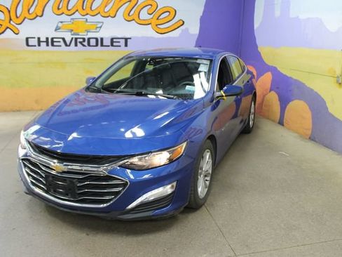 Used 2023 Chevrolet Malibu LT FWD image 4