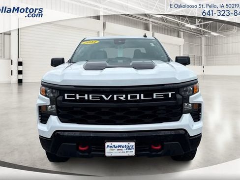 Used 2023 Chevrolet Silverado 1500 Custom Trail Boss w/ LPO, Dark Essentials Package AWD/4WD image 7