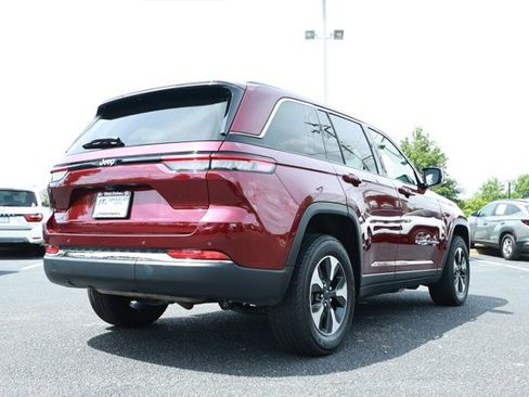 Used 2024 Jeep Grand Cherokee Limited 4xe AWD/4WD image 6