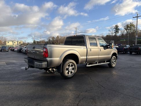 Used 2011 Ford F350 Lariat w/ Lariat Interior Pkg image 6